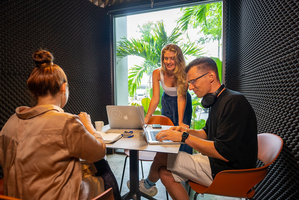 digital nomad homa coworking space